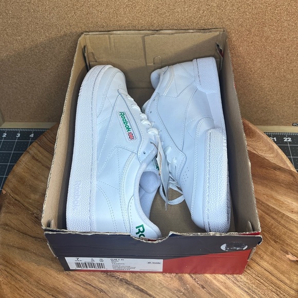 Reebok
Club c 85 - Picture 4 of 11